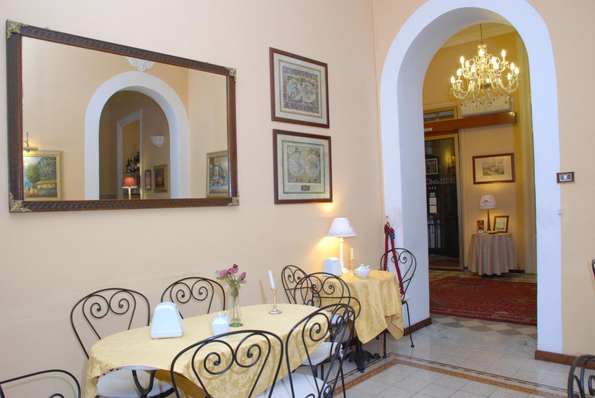 Hotel Del Centro — Photos 1